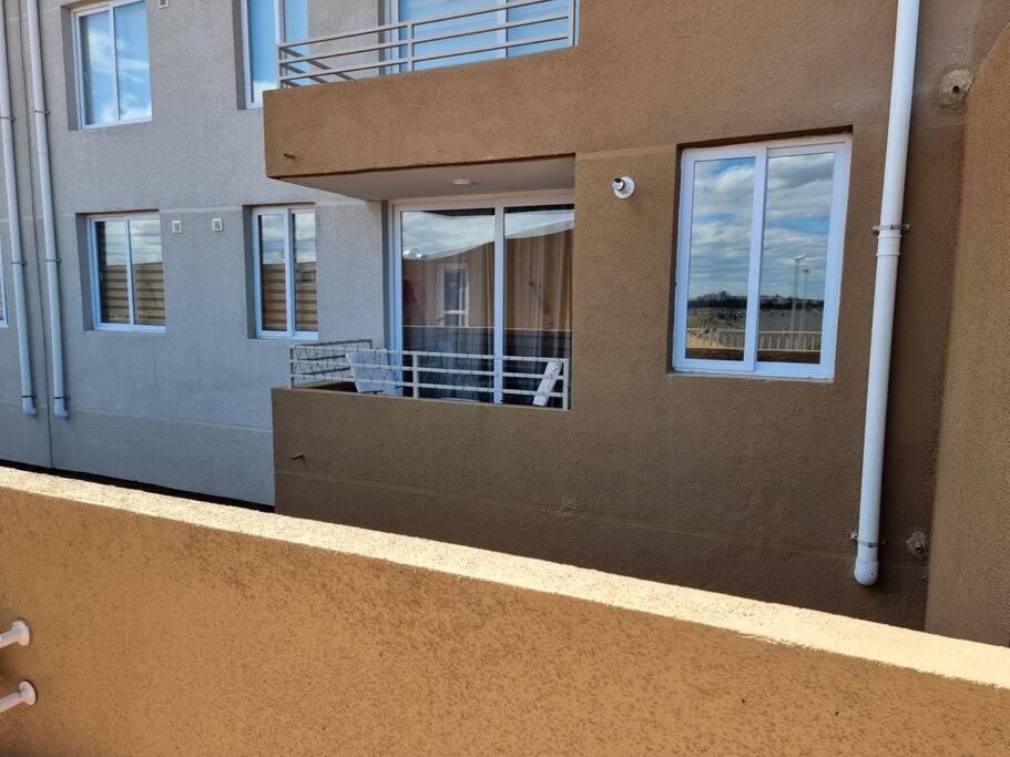 Apartamento Departamento Familiar O Empresas Con Factura Disponible *